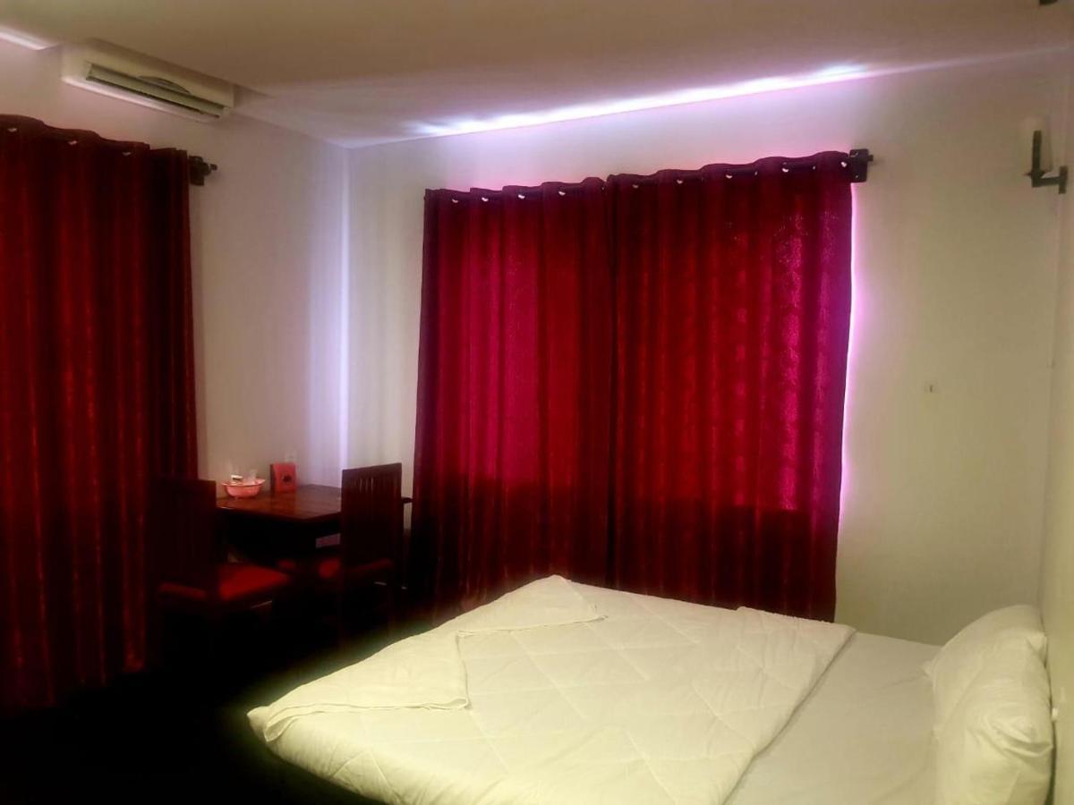 Violet Villa And Restro Ciudad de Siem Riep Exterior foto
